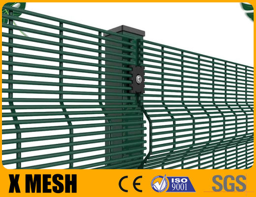 پودر سبز پوشش داده شده منظره شفاف حصار ضد صعود 358 با قطر سیم 4mm برای باغ