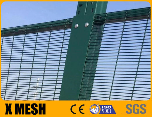 80mm X 100mm مربع پست ضد صعود شبكه حصار رنگ سبز برای میدان تجاری
