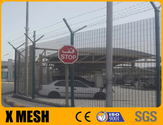 3.5mm سيم ضد صعود شبكه گره 3.5m بالا شامل بالا Y بازو و سیم خاردار برای پارکینگ